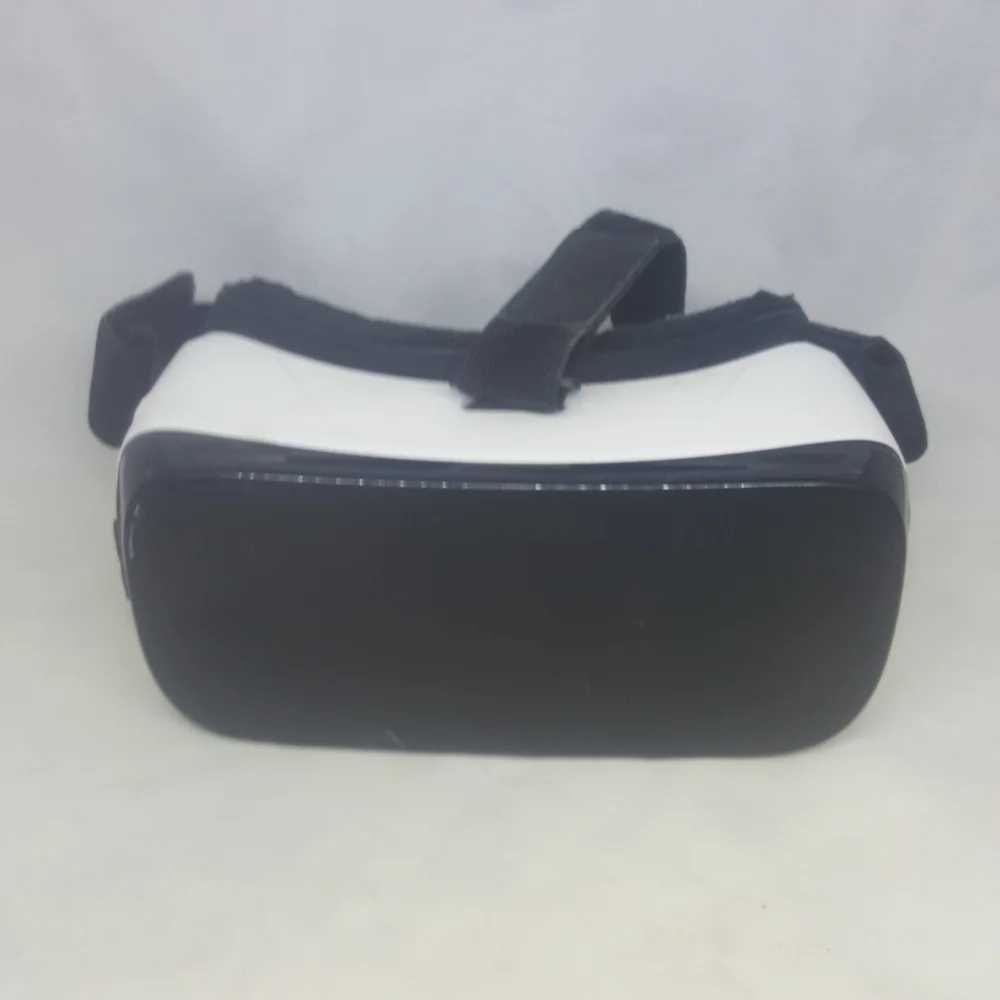 Samsung Gear VR first edition, used